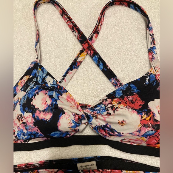 Abercrombie & Fitch Bikini - Picture 3 of 7